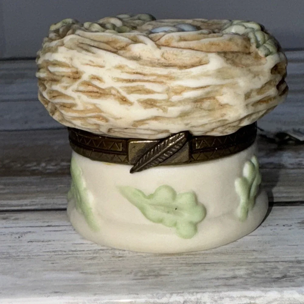 Vintage Bird Nest BLUE EGGS Trinket Box 